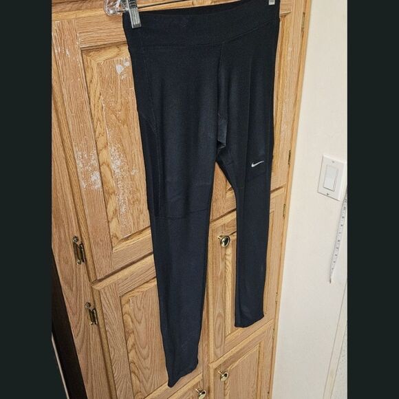 NIKE Women's Black Athletic Running Leggings Size M With Dri-Fit - Picture 4 of 15